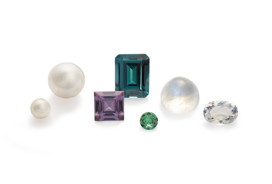 Birthstone Spotlight: The Timeless Elegance of Pearl and the Magical Allure of Alexandrite for June