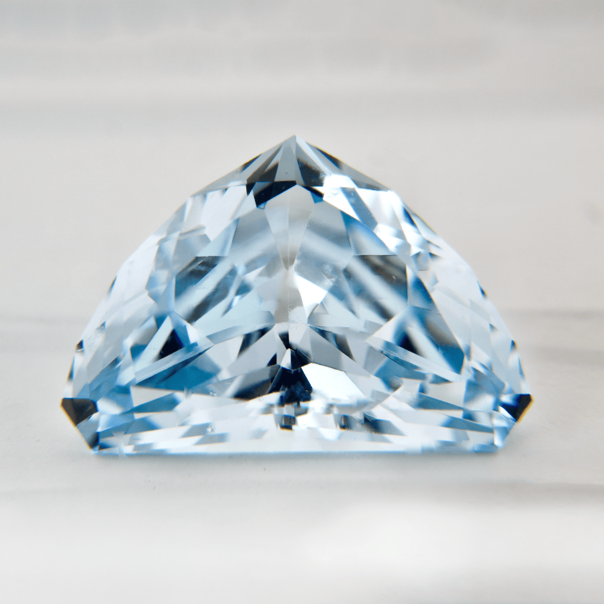 loose-freeform-blue-topaz-