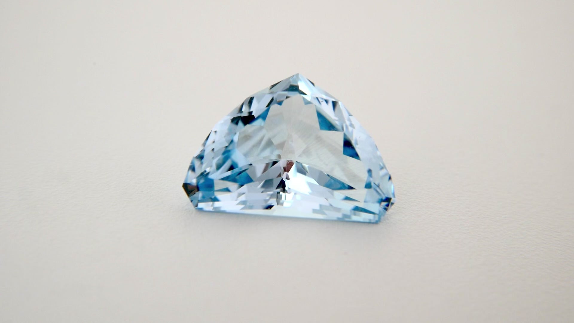 Loose Shield Cut Blue Topaz – Stradley & Daughter